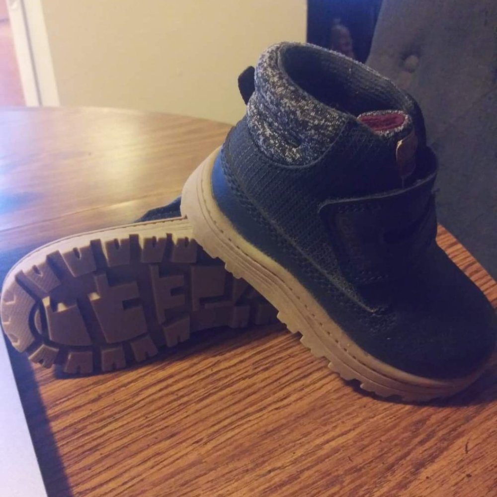 Carter's black boots